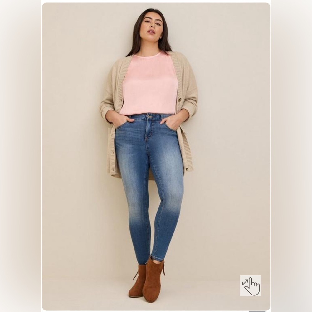 NWT Torrid Satin Shell Top~Pink~Size 4